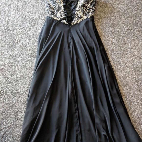 Formal beaded Gown - Picture 2 of 6